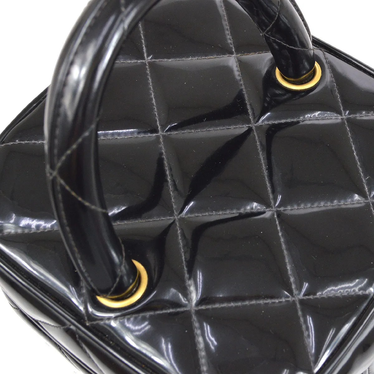 CHANEL 1995 Heart Mirror Vanity Handbag Black Patent leather AK25718c