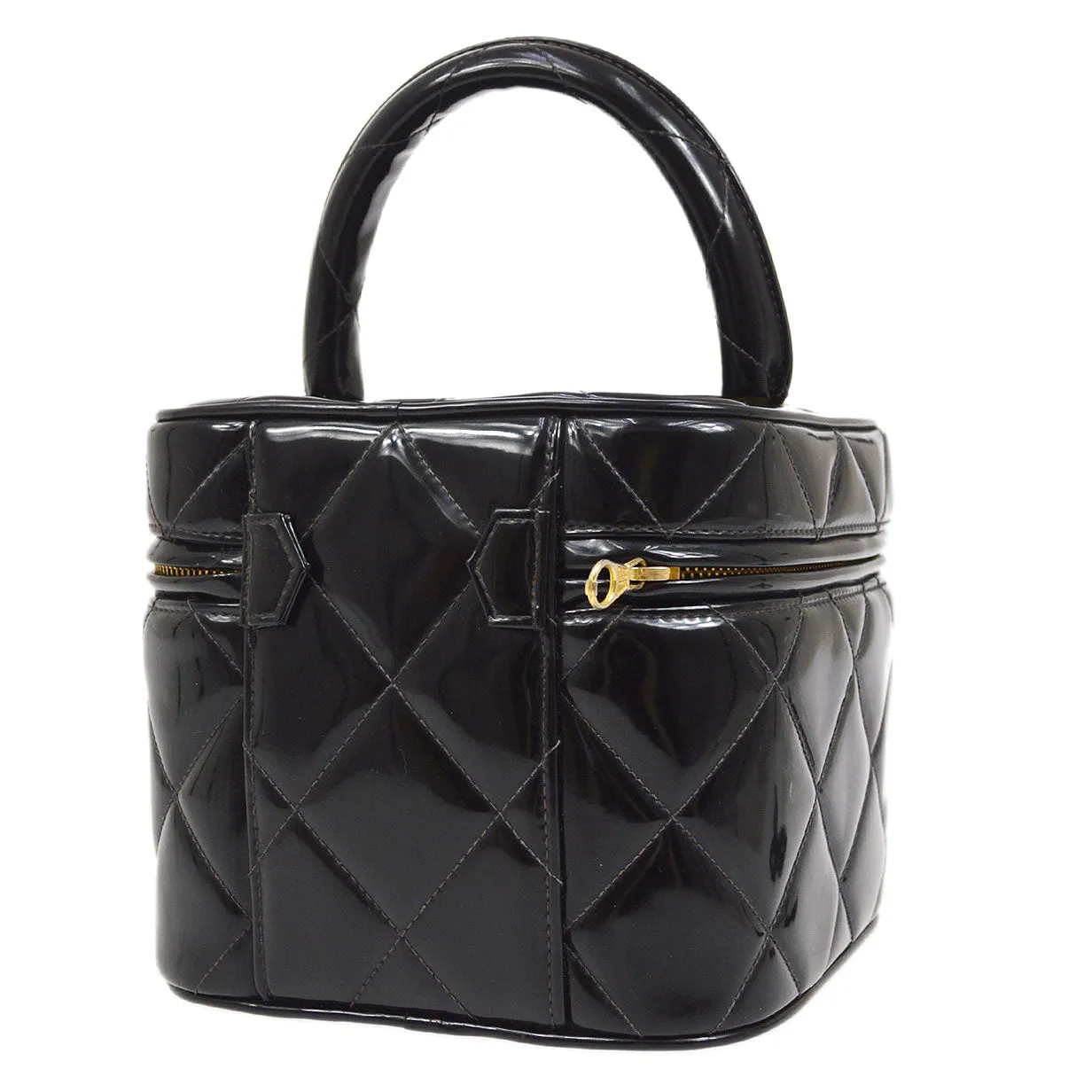 CHANEL 1995 Heart Mirror Vanity Handbag Black Patent leather AK25718c