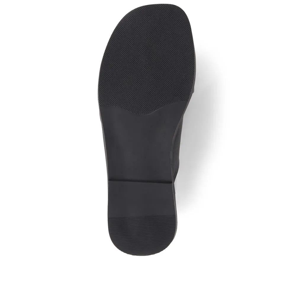 Hazelle Flat Mule Sandals - HAZELLE / 325 227