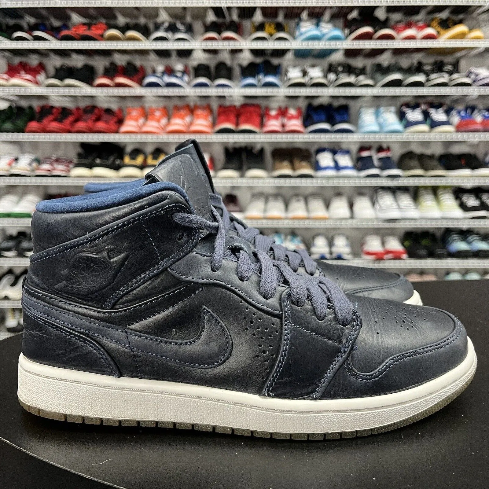 Nike Air Jordan 1 Retro Mid Nouveau "Space Blue" Gum 629151-401 Men's Size 9.5