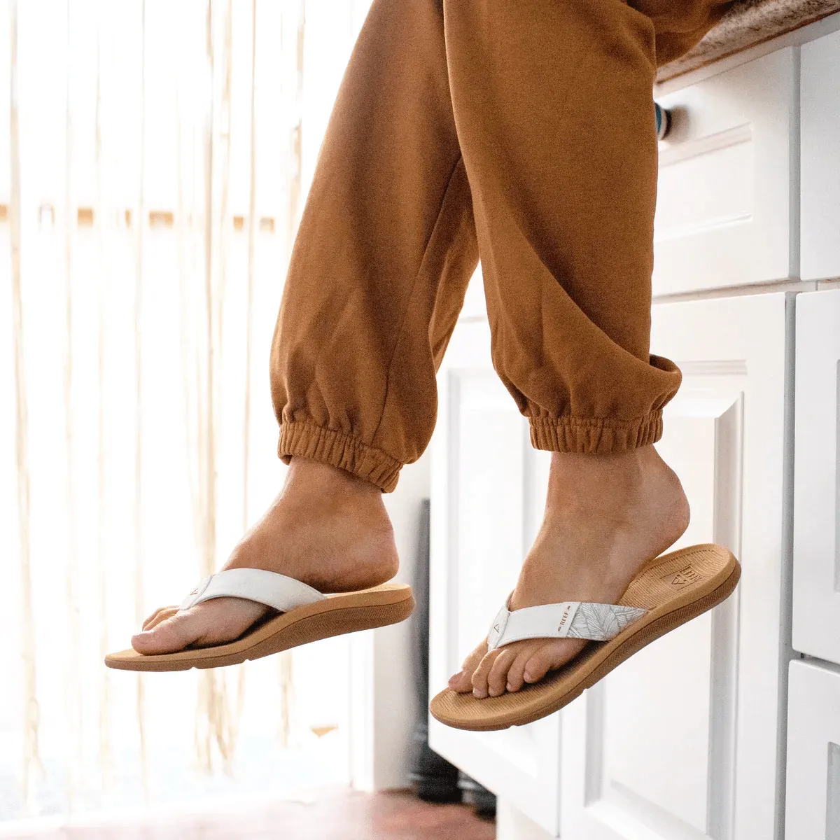 Reef Women's Santa Ana Flips- Cloud