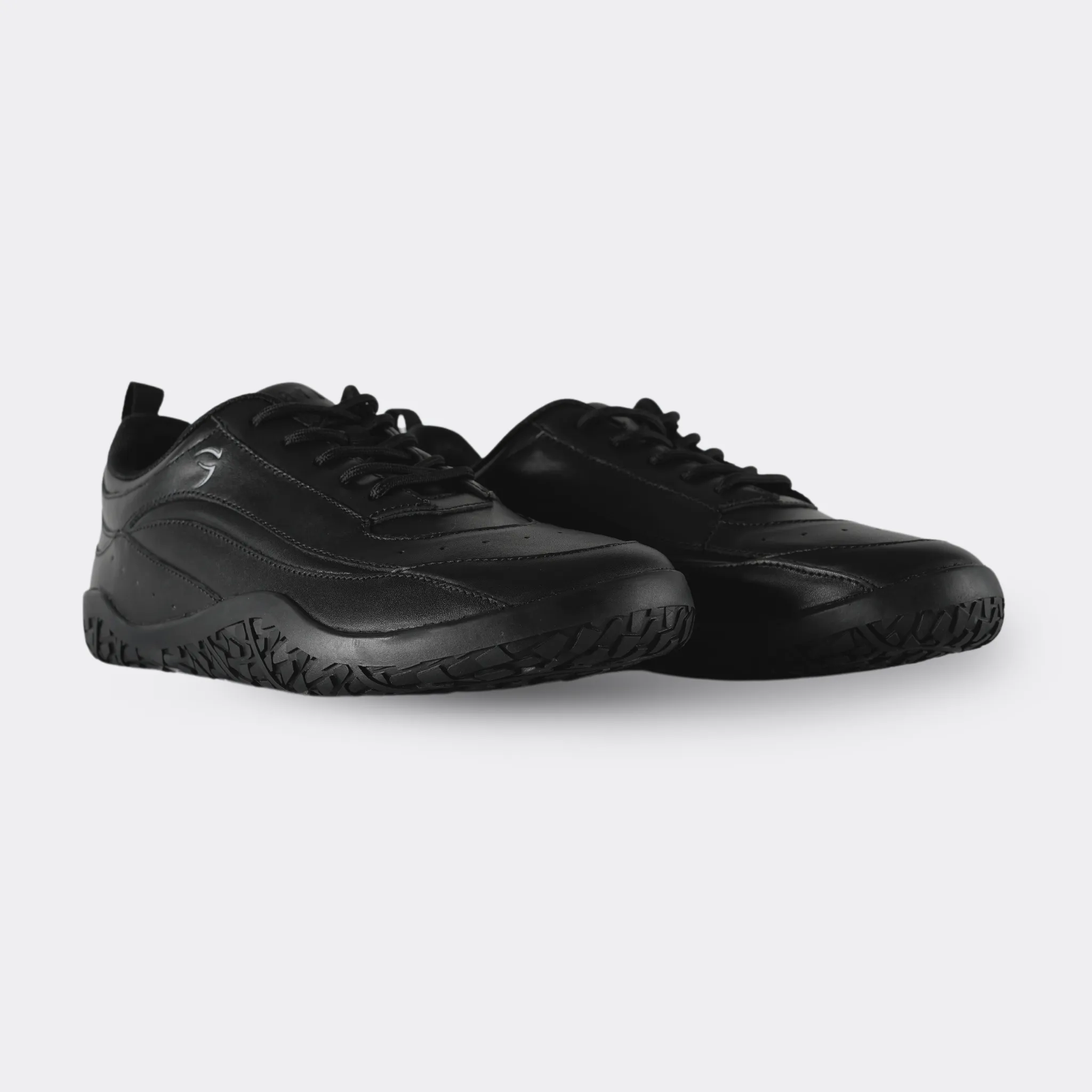 STRYDAFORCE Sneakers